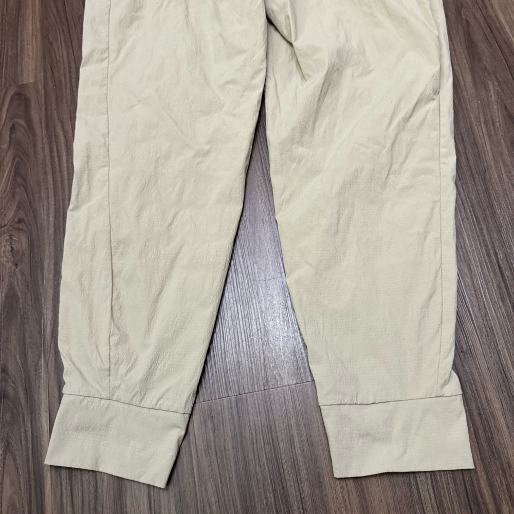 Athleta women sz 10 Trekkie North Jogger Pants - Picture 11 of 11